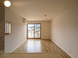 ヒルズ エルドラード 3階2LDKのリビング/ダイニング