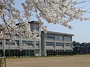 福知山市立桃映中学校（587m）