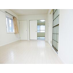 フレッシュタウンＮＧ　III 2階2Kのリビング/ダイニング