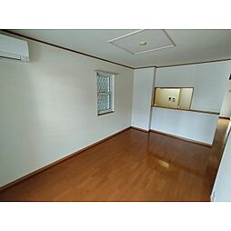 メゾンアプリ弐番館 1階1LDKのリビング/ダイニング