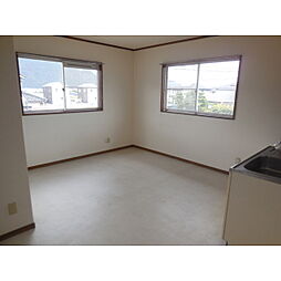 グリーンヒル村上　Ｂ棟 1階2DKのリビング/ダイニング