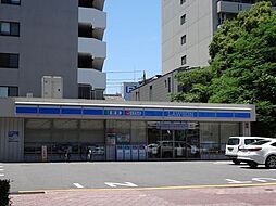 コンビニ「ローソンまで120m」