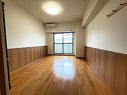 グランドールＹＨＤ 7階1Kのリビング/ダイニング