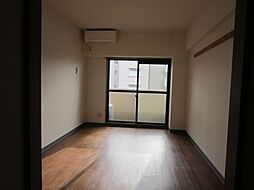 第7フクマルビル 5階ワンルームのリビング/ダイニング