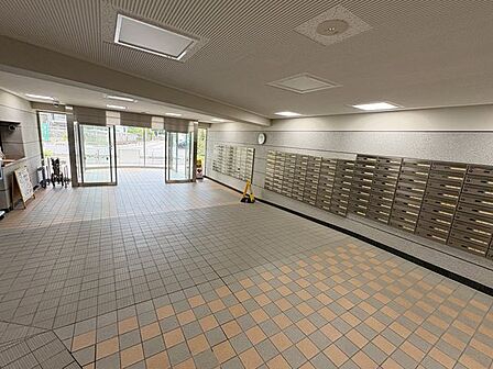 東京互光(株)による住込み管理体制。
