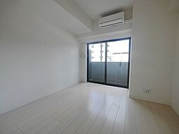 東急田園都市線 梶が谷駅 徒歩8分の賃貸マンション 3階1Kのリビング/ダイニング