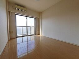 東急田園都市線 高津駅 徒歩7分の賃貸マンション 4階1Kのリビング/ダイニング