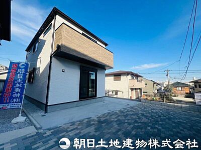 外観：教育施設や公園がほど近く、徒歩圏内に生活施設が点在する新築分譲住宅が誕生。