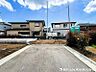 外観：【前面道路】前面道路は車通りも少なくお車の運転が苦手な方も安心ですね。