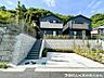 外観：【外観写真】 陽光をたっぷりと取り込む設計思想。明るく開放的な住空間を外観からも感じられ、快適な暮らしを予感させてくれます。