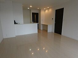 サーパス倉敷鶴形 203号室 2階2LDKのリビング/ダイニング