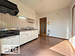 フォブールナカト 202号室 2階3DKのリビング/ダイニング