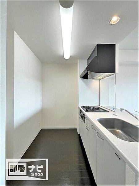 画像16:キッチン