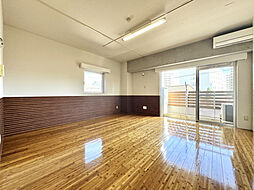 コリドールベイ 201号室 2階ワンルームのリビング/ダイニング