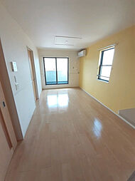 シャドン・朝 201号室 2階2LDKのリビング/ダイニング