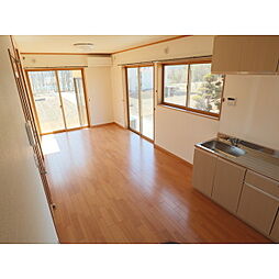 コーポ加城戸建117 1LDKのリビング/ダイニング