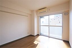 エヴェナール東中野 1階1Kのリビング/ダイニング