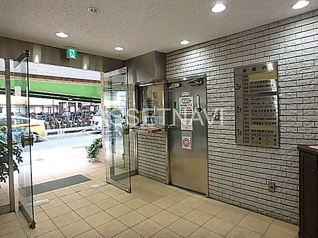 エントランス
