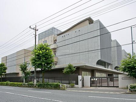 八王子市立第五中学校迄1500m