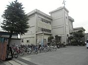 海老名市立大谷小学校640m