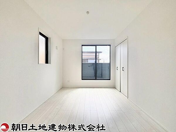 洋室を拡大表示