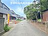 外観：【前面道路＋現地写真】