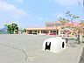 周辺：【綾瀬中央幼稚園】　園長先生が明るく、ユーモアのある方でアットホームな幼稚園です。先生や園長の対応も良くて安心して子供たちも通えます。