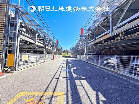 【駐車場】
