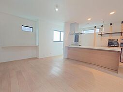 足立区足立2丁目　中古戸建 3SLDKのリビング/ダイニング