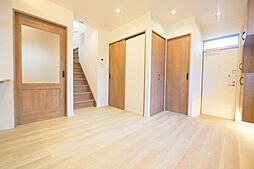 中野区上鷺宮5丁目　中古戸建 4LDKのリビング/ダイニング