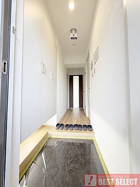 ■たっぷり収納できるシューズBOX付きで玄関回りがスッキリ片付きます