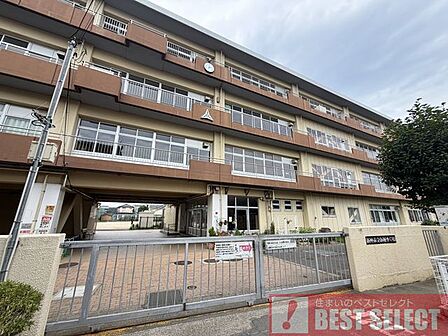 新座市立新堀小学校まで徒歩9分 660m
