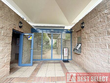■TVモニター付きオートロック完備で安心セキュリティ■24時間ゴミ出し可能■エレベーターはありません