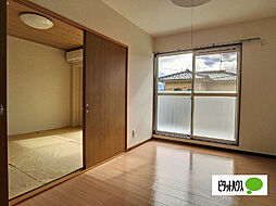 フェニックス10 2階2DKのリビング/ダイニング