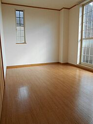 ハッピー・エディ・タウン 202 2階2Kのリビング/ダイニング