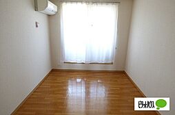 ホワイトバーチ原 1階2DKのリビング/ダイニング