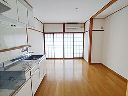 ハイツ前田 2階ワンルームのリビング/ダイニング