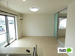 Ｔ’ｓスクエア 1階2LDKのリビング/ダイニング