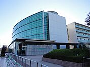 杏林大学 医学部付属看護専門学校（2096m）