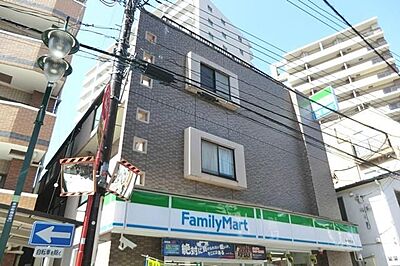 外観：☆ＲＣ造3階建てマンション！外観です。☆