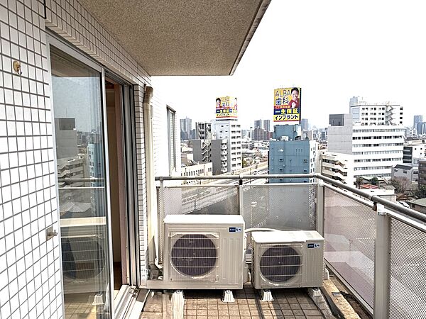 バルコニー