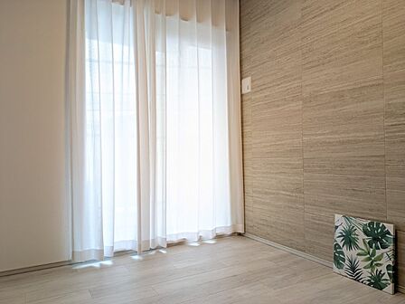 柔らかな日差しが差し込む洋室は主寝室としてもお使いいただけます。 