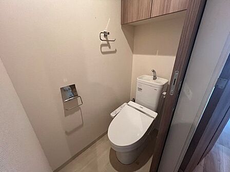シンプルで使い勝手がよく、お掃除も楽チンなトイレです。