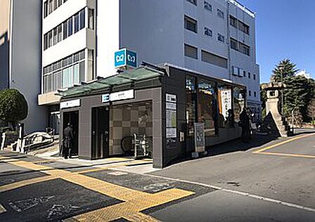 東京メトロ有楽町線「護国寺」駅徒歩4分 「池袋」駅まで約4分/「銀座一丁目」駅まで約17分