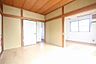 寝室：２階洋室６帖
