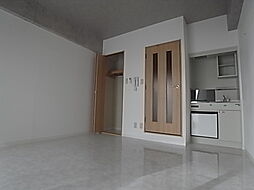 阪急神戸本線 塚口駅 徒歩2分の賃貸マンション 3階ワンルームのリビング/ダイニング