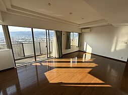 阪神本線 西宮駅 徒歩5分の賃貸マンション 26階3LDKのリビング/ダイニング