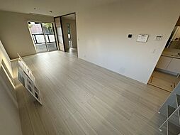 阪急神戸本線 武庫之荘駅 徒歩22分の賃貸アパート 3階2LDKのリビング/ダイニング