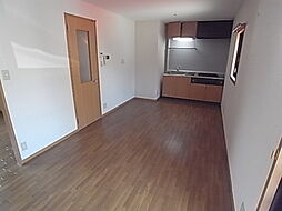 阪神本線 鳴尾・武庫川女子大前駅 徒歩15分の賃貸アパート 1階1LDKのリビング/ダイニング