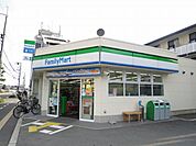 ファミリーマート池田神田店 717m